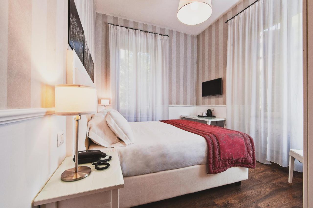 ローマ スター バチカン ルームズ Bed & Breakfast エクステリア 写真